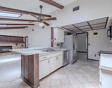 501 Bryan Road - Photo Thumbnail 18