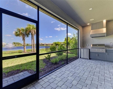 18530 Midsummer Place - Photo Thumbnail 47