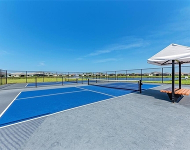 18530 Midsummer Place - Photo Thumbnail 86