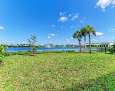18530 Midsummer Place - Photo Thumbnail 44