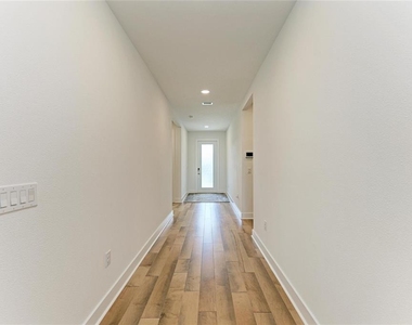 18530 Midsummer Place - Photo Thumbnail 38