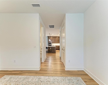 18530 Midsummer Place - Photo Thumbnail 14