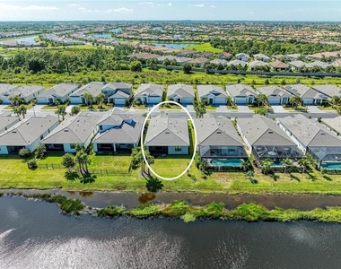 18530 Midsummer Place - Photo Thumbnail 60