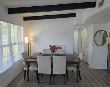 4301 W Wisconsin Avenue - Photo Thumbnail 5