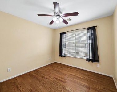 2201 Naomi Street - Photo Thumbnail 7