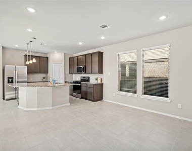 42433 Quail Valley Lane - Photo Thumbnail 14