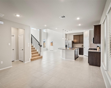 42433 Quail Valley Lane - Photo Thumbnail 4