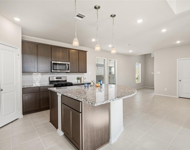 42433 Quail Valley Lane - Photo Thumbnail 14