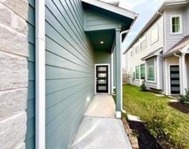 620 Silver Pear Court - Photo Thumbnail 1