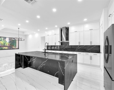 11921 Fort King Highway - Photo Thumbnail 11