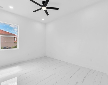 11921 Fort King Highway - Photo Thumbnail 27