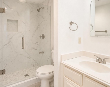 3111 West Creek Club Drive - Photo Thumbnail 32