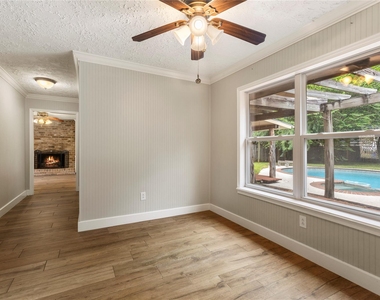 8215 Winding Hill Lane - Photo Thumbnail 17