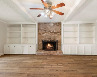 8215 Winding Hill Lane - Photo Thumbnail 20