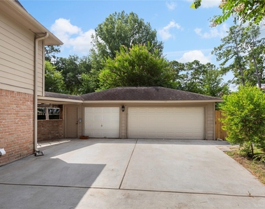 8215 Winding Hill Lane - Photo Thumbnail 34