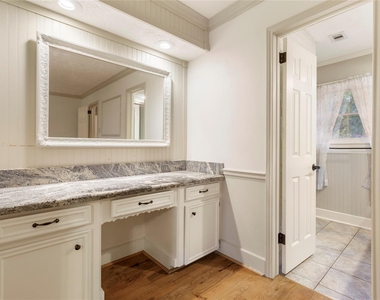 8215 Winding Hill Lane - Photo Thumbnail 32