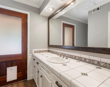 8215 Winding Hill Lane - Photo Thumbnail 18