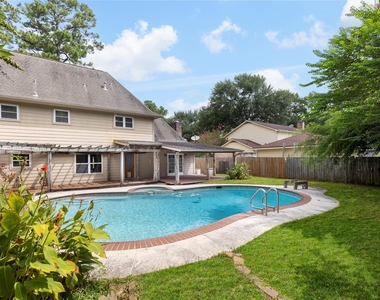 8215 Winding Hill Lane - Photo Thumbnail 36