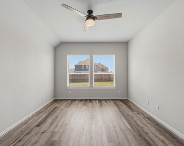 10055 Napier Drive - Photo Thumbnail 12