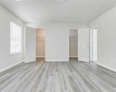 7027 Parkford Meadow Drive - Photo Thumbnail 26