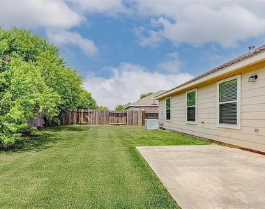 7027 Parkford Meadow Drive - Photo Thumbnail 27