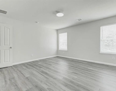 7027 Parkford Meadow Drive - Photo Thumbnail 22
