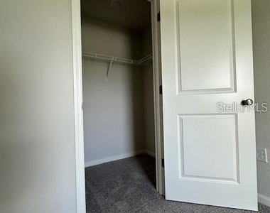 2432 Nw 22nd Court - Photo Thumbnail 9