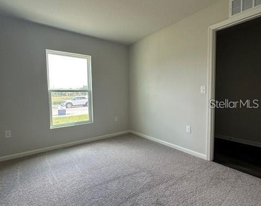 2432 Nw 22nd Court - Photo Thumbnail 8
