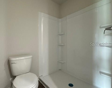2432 Nw 22nd Court - Photo Thumbnail 16