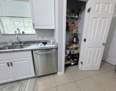1818 Sunny Street - Photo Thumbnail 5