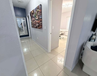 1818 Sunny Street - Photo Thumbnail 7