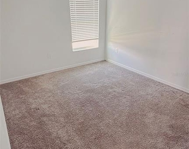 652 Reggie Road - Photo Thumbnail 4