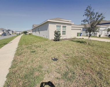 652 Reggie Road - Photo Thumbnail 2