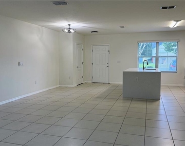 1938 Shiloh Brook Street - Photo Thumbnail 4