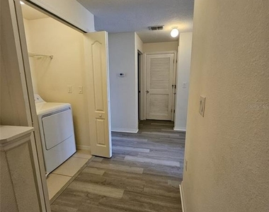 1938 Shiloh Brook Street - Photo Thumbnail 8
