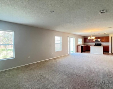 13609 Laranja Street - Photo Thumbnail 24