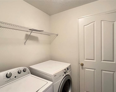 13609 Laranja Street - Photo Thumbnail 12
