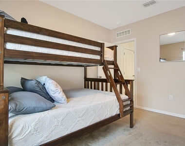 441 Sardinia Circle - Photo Thumbnail 18