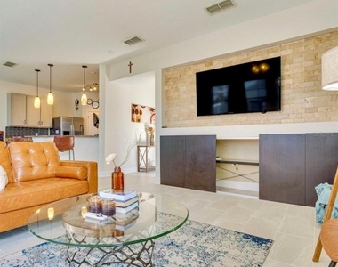 345 Sonja Circle - Photo Thumbnail 15
