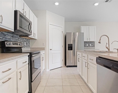 3189 Royal Tern Drive - Photo Thumbnail 7