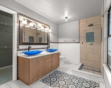 4951 Se 35th Avenue - Photo Thumbnail 7