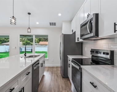 5386 Nw 54th Place - Photo Thumbnail 14