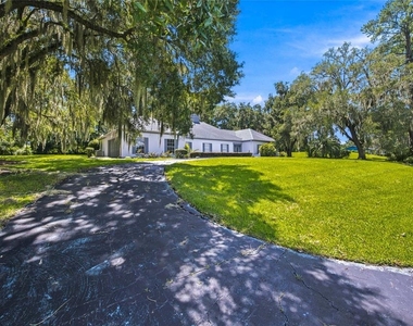 7860 Nw 56th Place - Photo Thumbnail 1