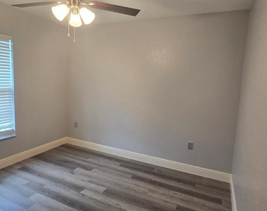 32 Pine Ct Loop - Photo Thumbnail 5