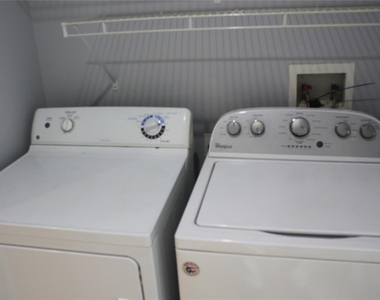 3020 Eagle Crossing Drive - Photo Thumbnail 25