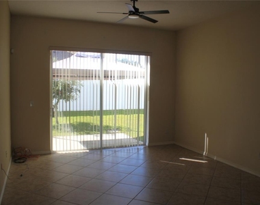 3020 Eagle Crossing Drive - Photo Thumbnail 10