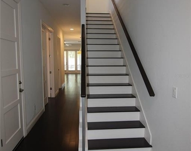 2505 Depauw Avenue - Photo Thumbnail 2