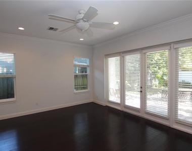2505 Depauw Avenue - Photo Thumbnail 9
