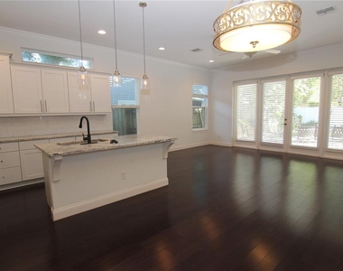 2505 Depauw Avenue - Photo Thumbnail 7