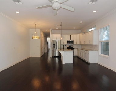2505 Depauw Avenue - Photo Thumbnail 11
